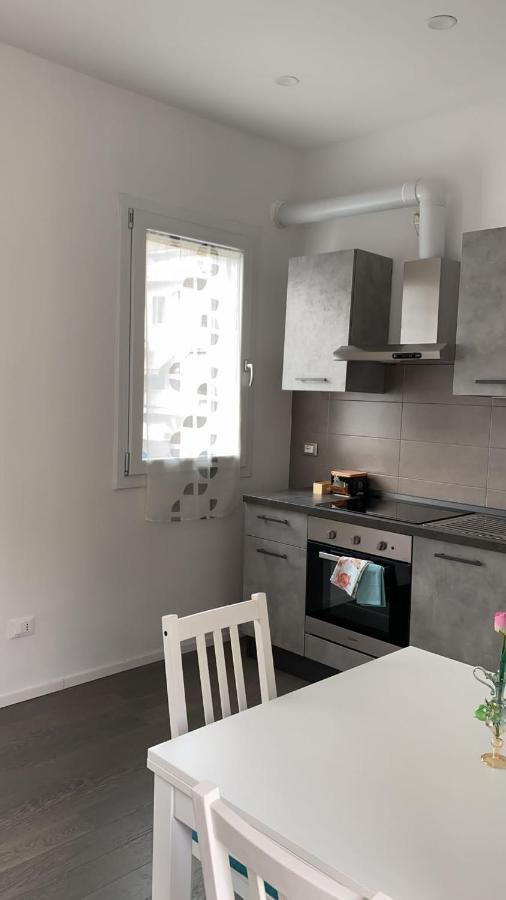 Апартаменти Momy House Сан-Дона-ді-П'яве Екстер'єр фото