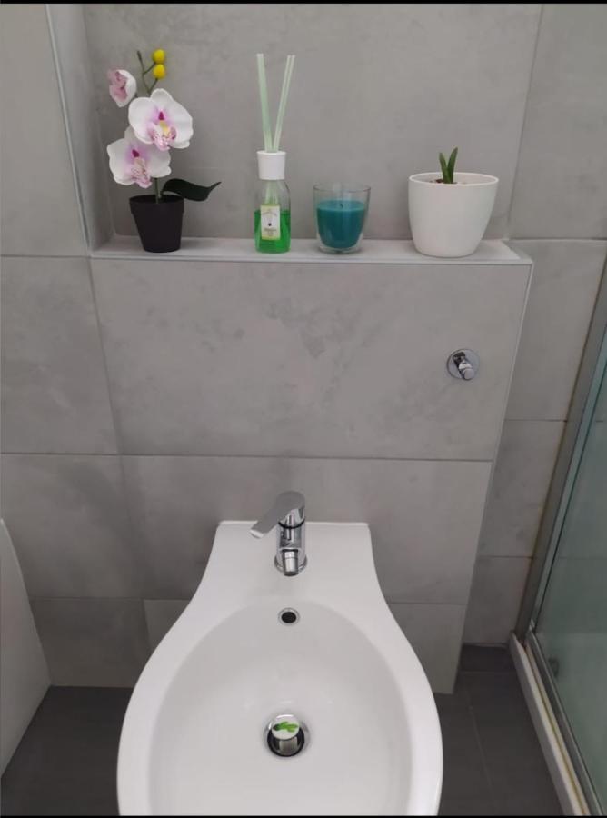Апартаменти Momy House Сан-Дона-ді-П'яве Екстер'єр фото
